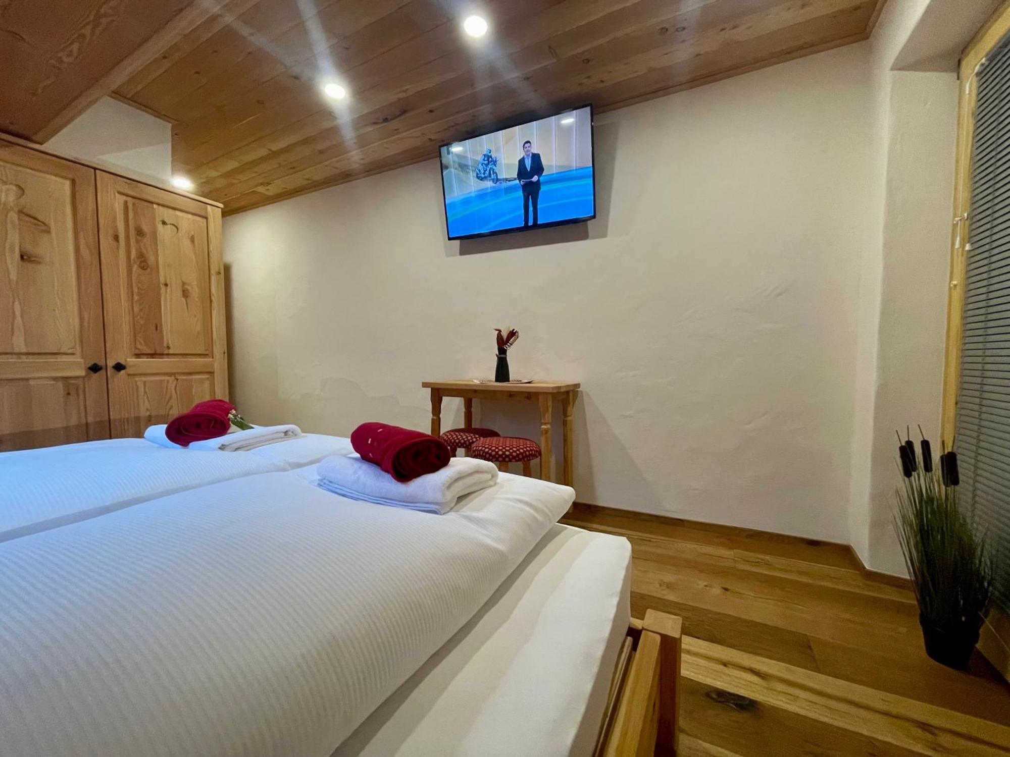 Hotel Surc ครานสกา โกรา ภายนอก รูปภาพ